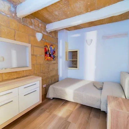 Apartment Casa San Carlo - Bianca Valletta